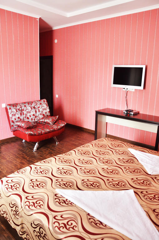 Voyage Hotel Bişkek Oda fotoğraf