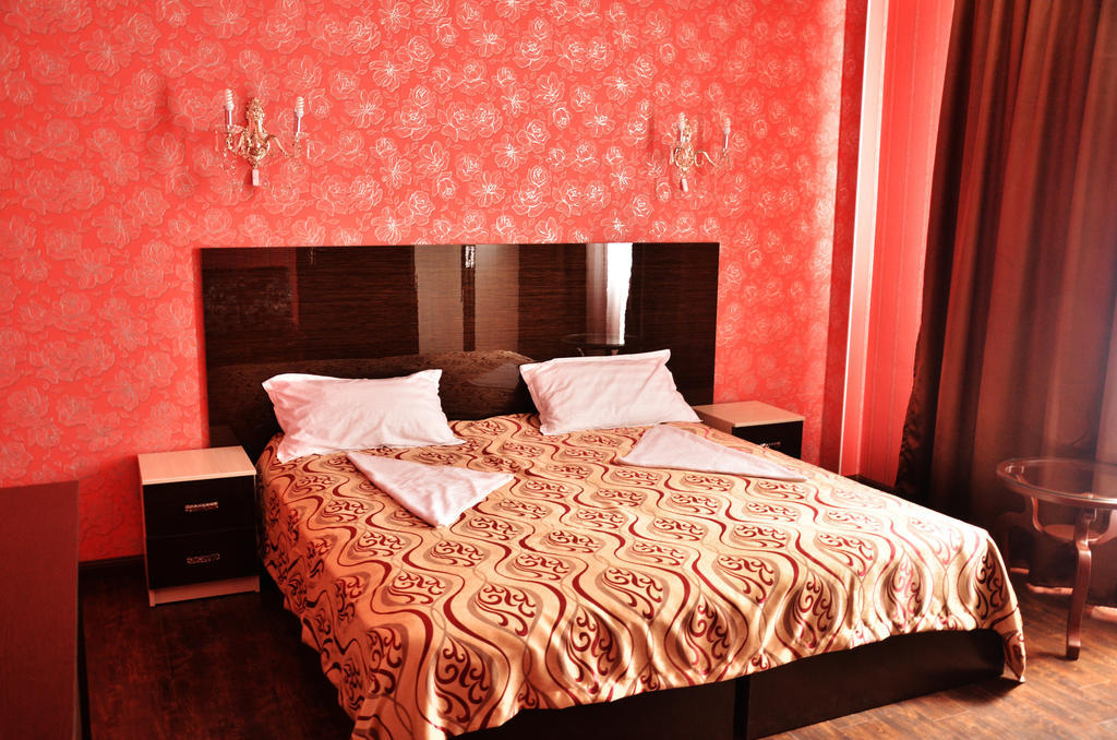 Voyage Hotel Bişkek Oda fotoğraf
