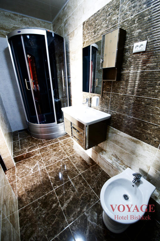 Voyage Hotel Bişkek Dış mekan fotoğraf