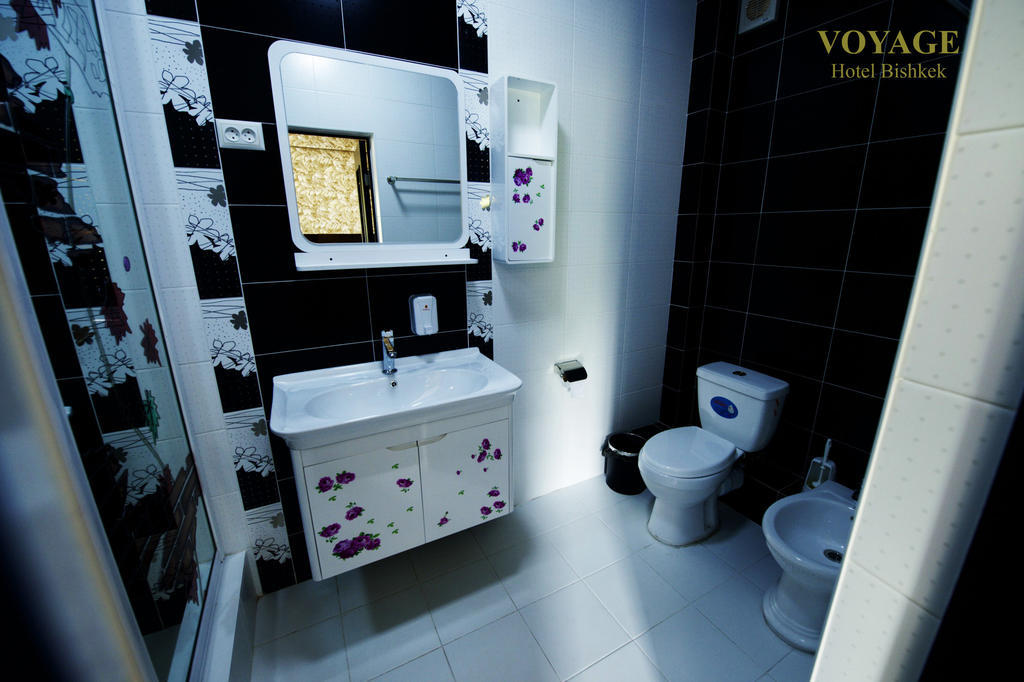 Voyage Hotel Bişkek Dış mekan fotoğraf
