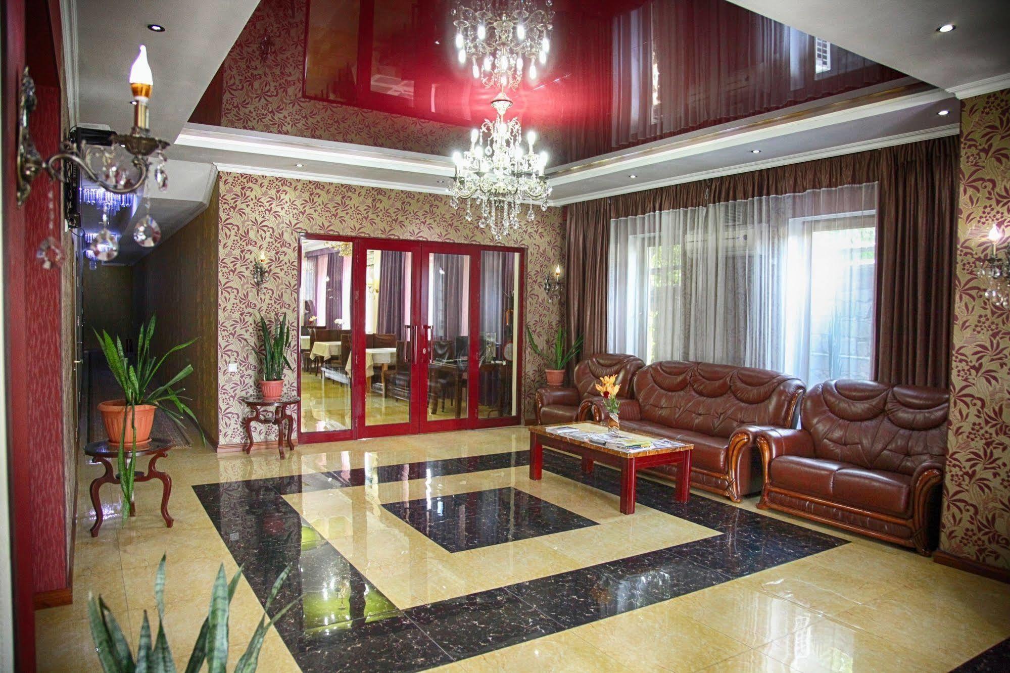 Voyage Hotel Bişkek Dış mekan fotoğraf